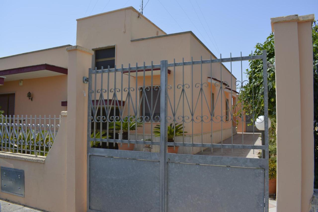 Casa Vacanza Pietro E Nina Λέτσε Εξωτερικό φωτογραφία