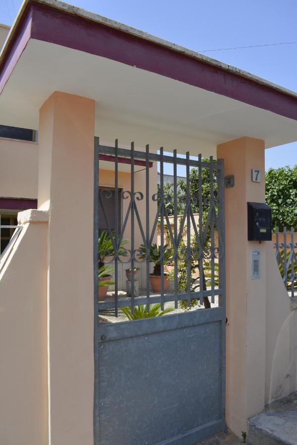 Casa Vacanza Pietro E Nina Λέτσε Εξωτερικό φωτογραφία