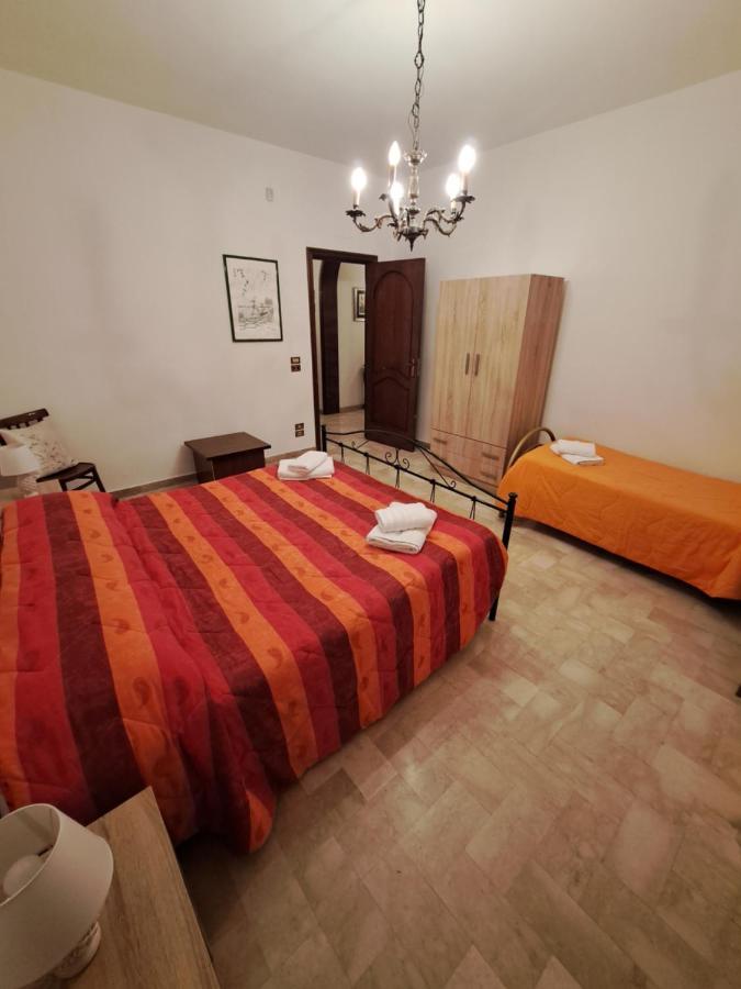 Casa Vacanza Pietro E Nina Λέτσε Εξωτερικό φωτογραφία