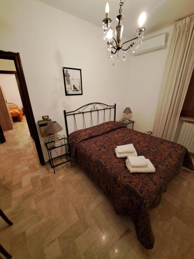 Casa Vacanza Pietro E Nina Λέτσε Εξωτερικό φωτογραφία